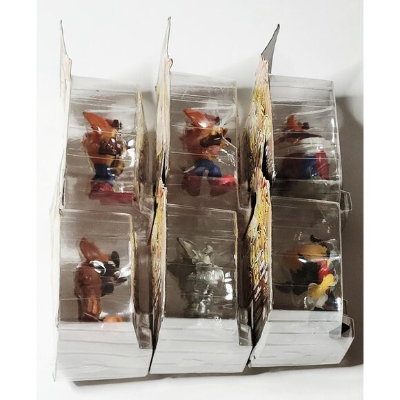 Crash Bandicoot Spin 2.5” Collectible Figure Bundle - Picture 2 of 10